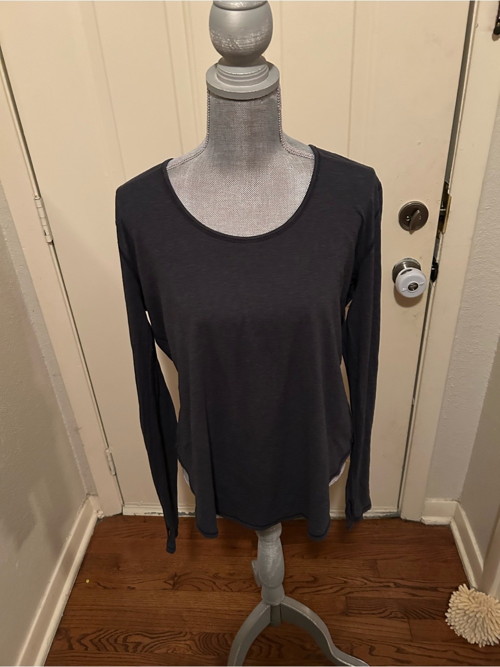 lululemon athletica Long Sleeve Scoop Neck Top Navy Blue